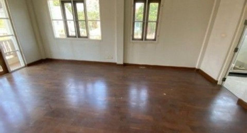 Продажа 1 кровать дом в Нонг Кхаем, Бангкок