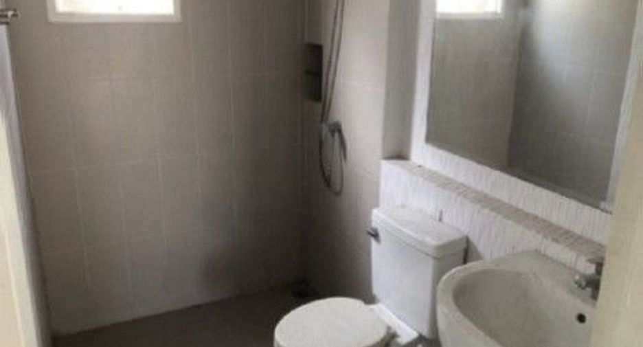 Haus zum Kauf mit 1 Zimmer in Sai Mai, Bangkok