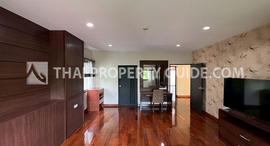 For rent 3 ベッドルーム apartment in Khlong Toei, Bangkok