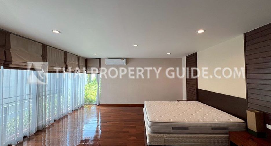 For rent 3 ベッドルーム apartment in Khlong Toei, Bangkok