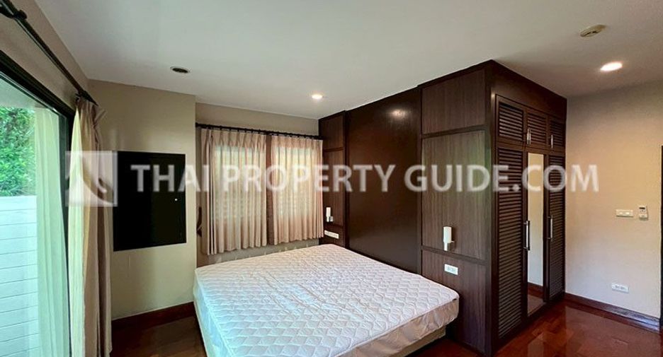 For rent 3 ベッドルーム apartment in Khlong Toei, Bangkok