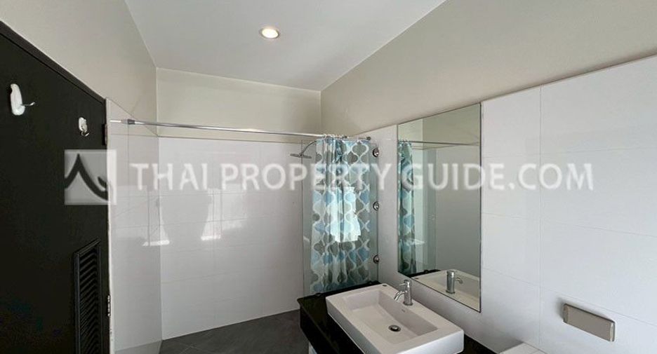 For rent 3 ベッドルーム apartment in Khlong Toei, Bangkok