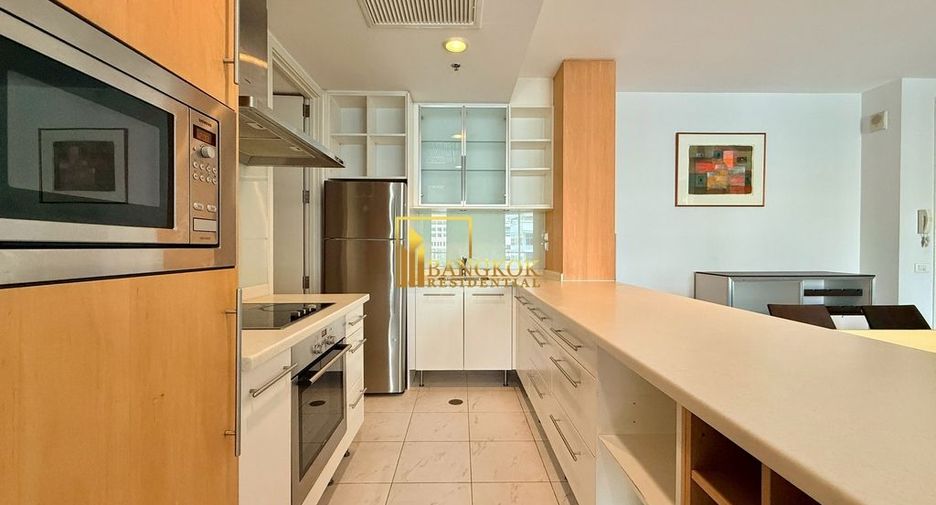 For rent 2 bedrooms condo in Sathon, Bangkok