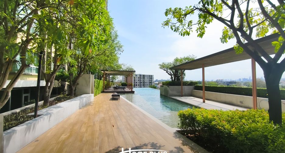For sale 2 bedrooms condo in Bang Kapi, Bangkok