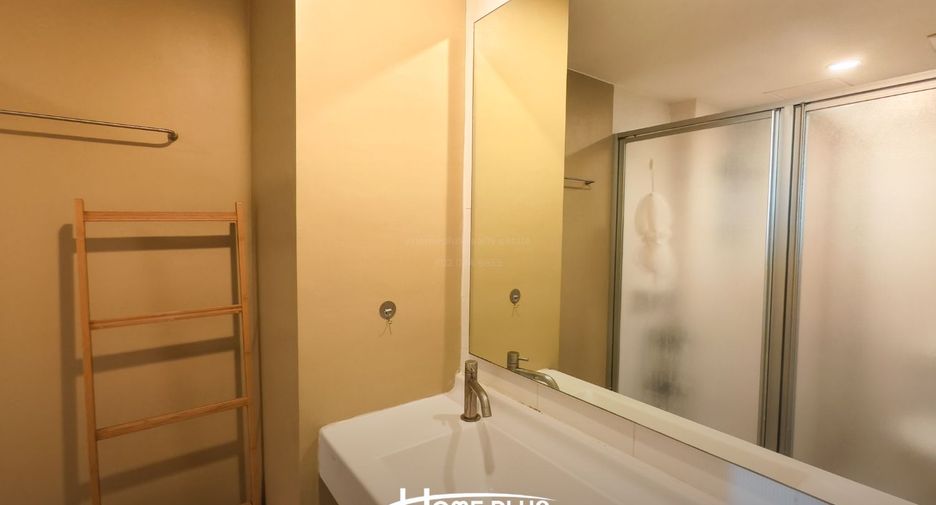 For sale 2 bedrooms condo in Bang Kapi, Bangkok