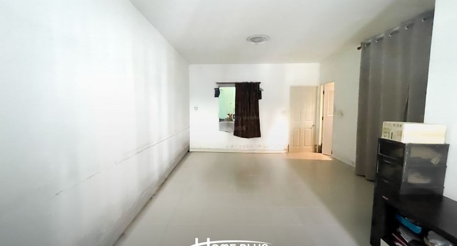 For sale 3 bedrooms townhouse in Khlong Sam Wa, Bangkok