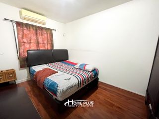 Casa adosada en venta de 3 habitaciones en Khlong Sam Wa, Bangkok