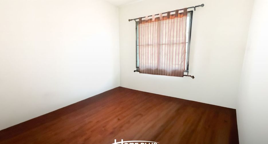 For sale 3 bedrooms townhouse in Khlong Sam Wa, Bangkok