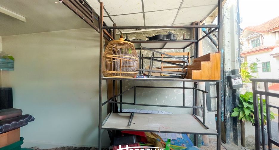 For sale 3 bedrooms townhouse in Khlong Sam Wa, Bangkok