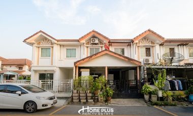 For sale 3 bedrooms townhouse in Khlong Sam Wa, Bangkok