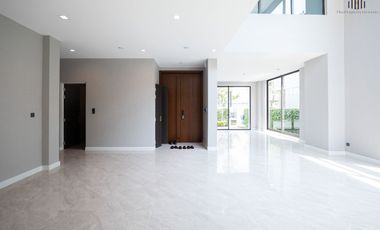 For sale 5 bedrooms house in Saphan Sung, Bangkok