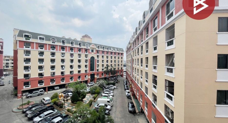 For sale studio condo in Wang Thonglang, Bangkok