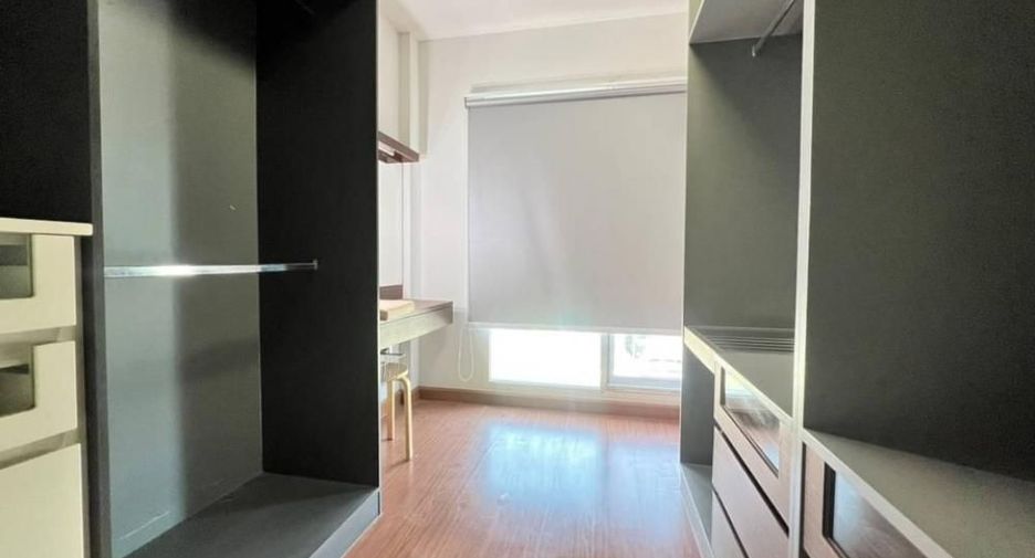 For sale 3 bedrooms house in Lam Luk Ka, Pathum Thani
