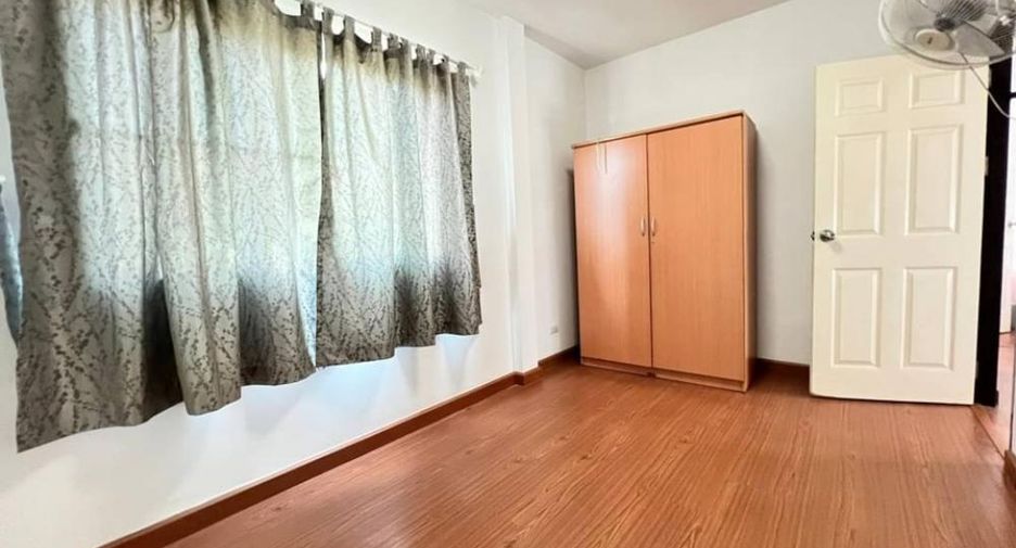 For sale 3 bedrooms house in Lam Luk Ka, Pathum Thani