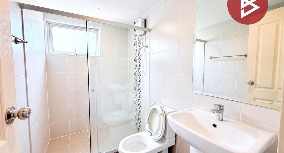 For sale 1 bed condo in Mueang Chon Buri, Chonburi