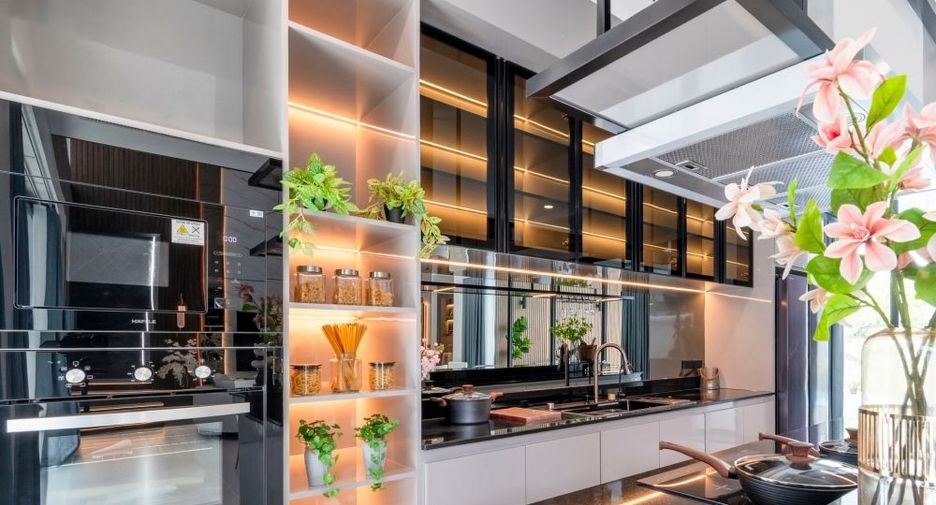 Casa en venta de 5 habitaciones en Bang Lamung, Chonburi