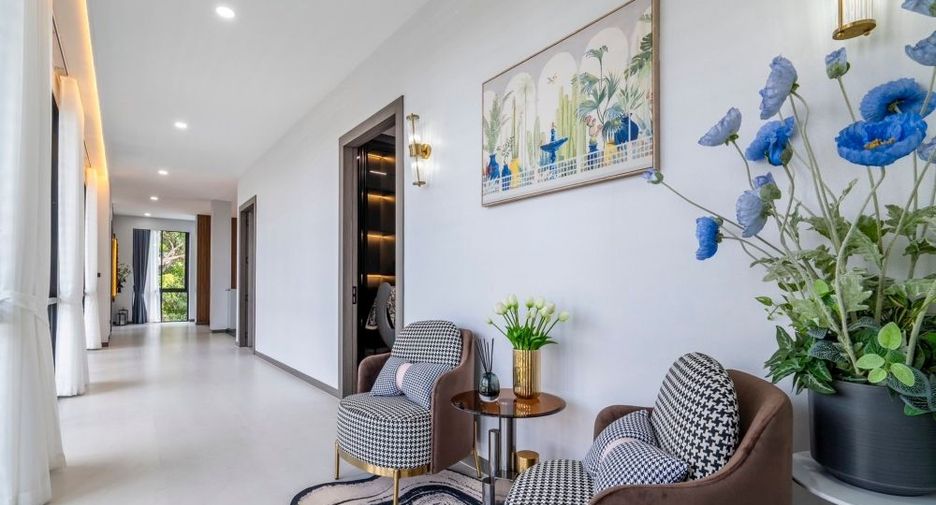 Casa en venta de 5 habitaciones en Bang Lamung, Chonburi