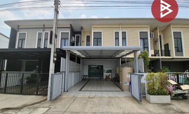 For sale 4 bedrooms townhouse in Lam Luk Ka, Pathum Thani