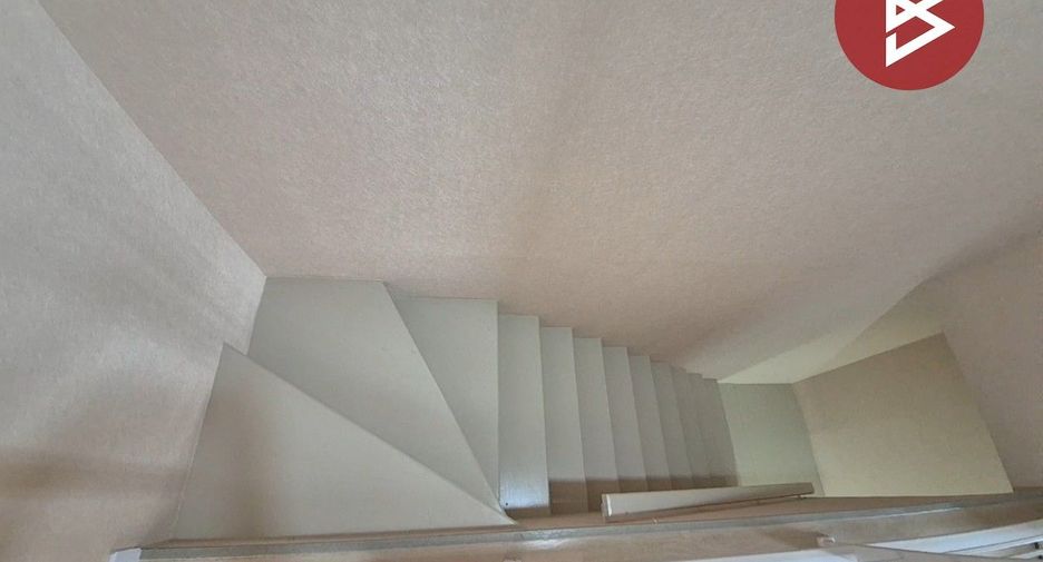For sale 4 bedrooms townhouse in Lam Luk Ka, Pathum Thani