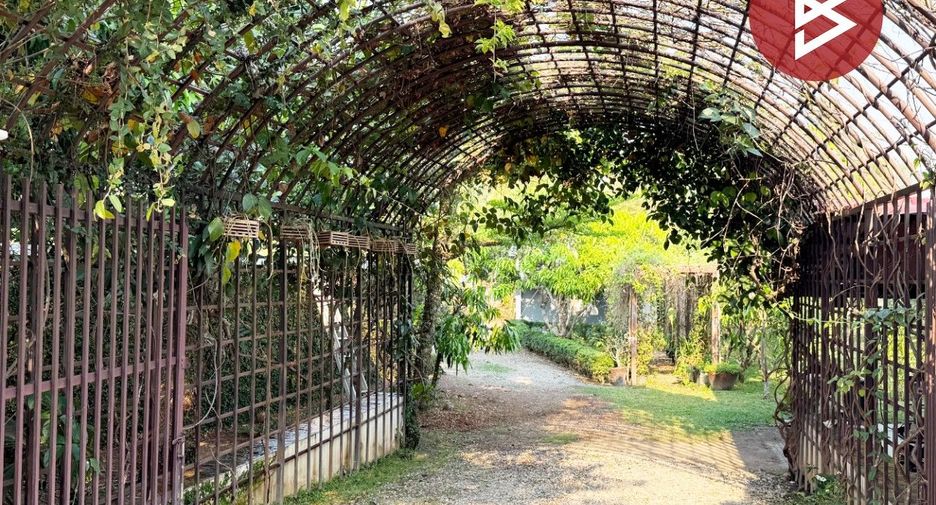 For sale 7 bedrooms house in Mae Taeng, Chiang Mai