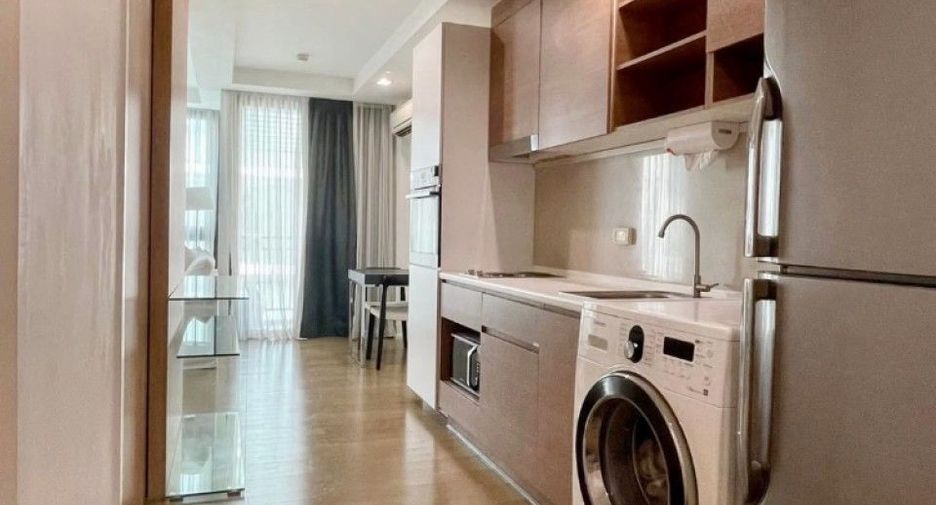 For sale 1 bed condo in Bang Na, Bangkok