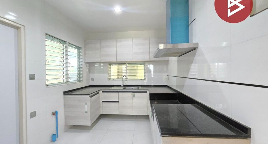 出售 4 卧室 独立屋 在 Bang Phli, Samut Prakan