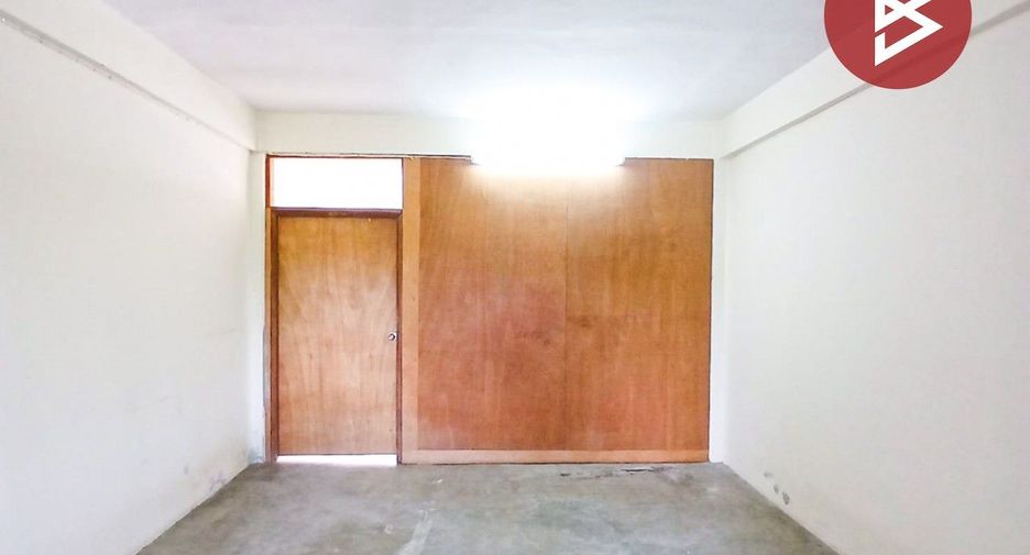 For sale 2 bedrooms retail Space in Mueang Samut Prakan, Samut Prakan