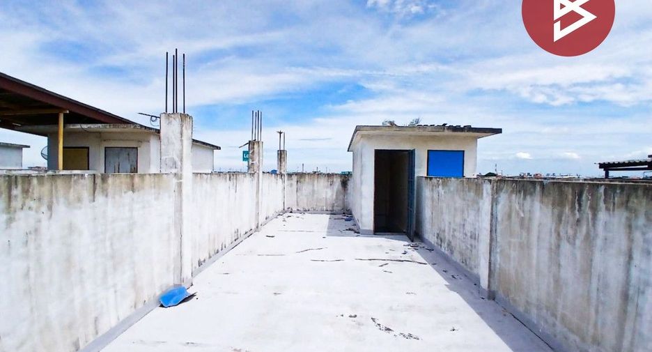 For sale 2 bedrooms retail Space in Mueang Samut Prakan, Samut Prakan