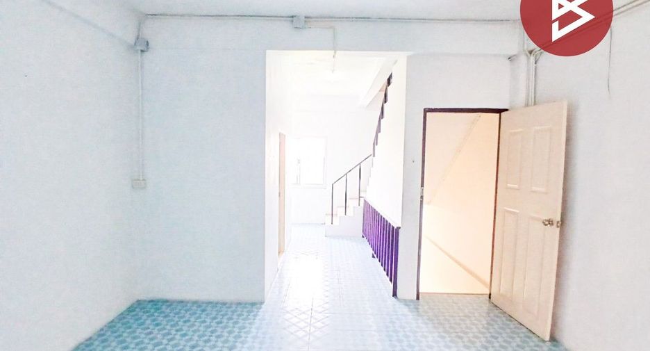For sale 2 bedrooms retail Space in Mueang Samut Prakan, Samut Prakan