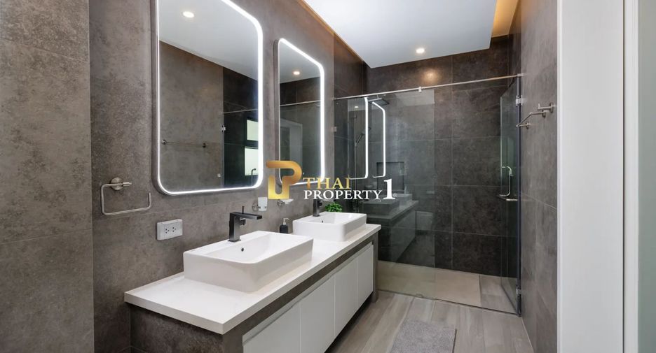 For sale 3 bedrooms villa in Hua Hin, Prachuap Khiri Khan