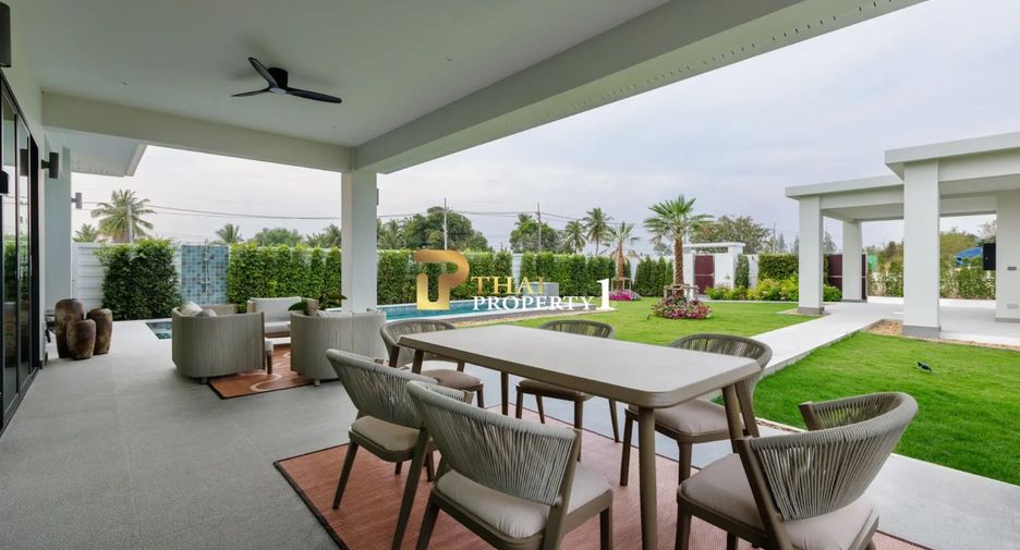 For sale 3 bedrooms villa in Hua Hin, Prachuap Khiri Khan