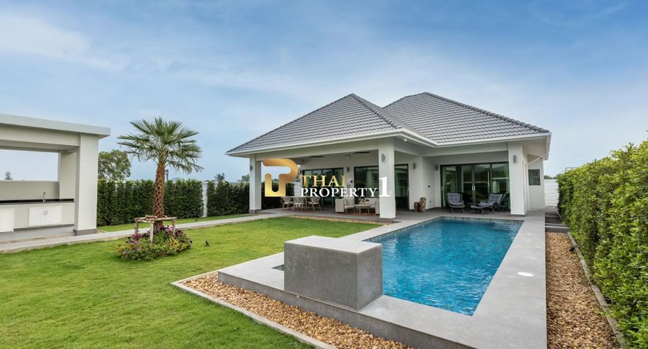 For sale 3 bedrooms villa in Hua Hin, Prachuap Khiri Khan
