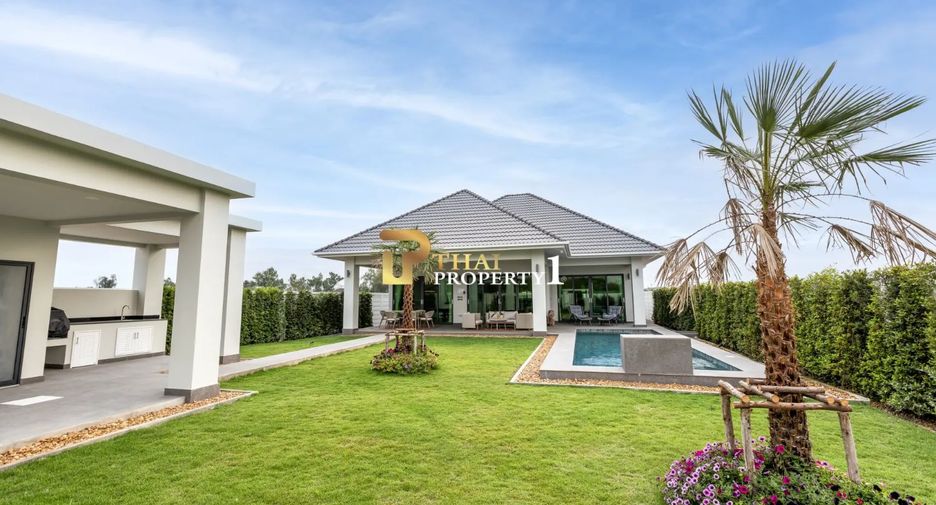 For sale 3 bedrooms villa in Hua Hin, Prachuap Khiri Khan
