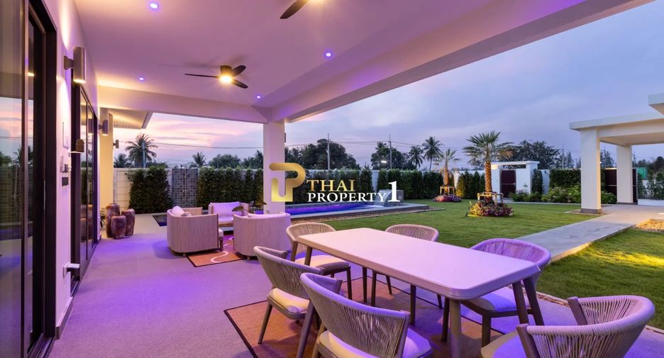 For sale 3 bedrooms villa in Hua Hin, Prachuap Khiri Khan