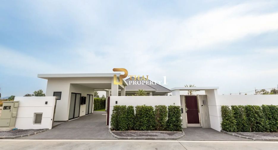 For sale 3 bedrooms villa in Hua Hin, Prachuap Khiri Khan