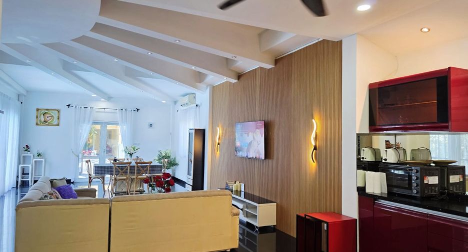 Villa en alquiler de 3 habitaciones en Mueang Phuket, Phuket