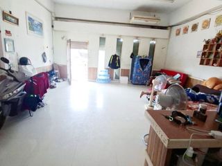 For sale 3 bedrooms retail Space in Mueang Samut Sakhon, Samut Sakhon