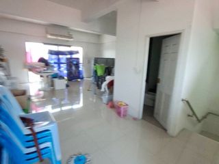 For sale 3 bedrooms retail Space in Mueang Samut Sakhon, Samut Sakhon