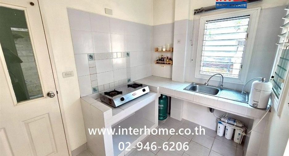 À vendre 3 chambres maison à Bang Khun Thian, Bangkok