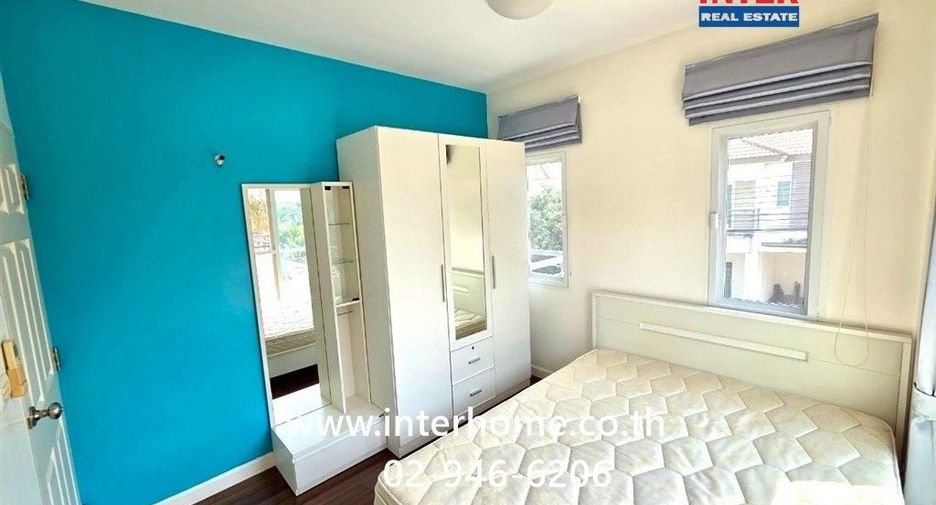 À vendre 3 chambres maison à Bang Khun Thian, Bangkok