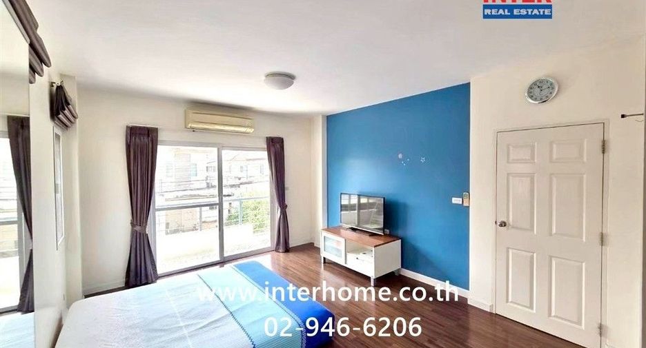 À vendre 3 chambres maison à Bang Khun Thian, Bangkok