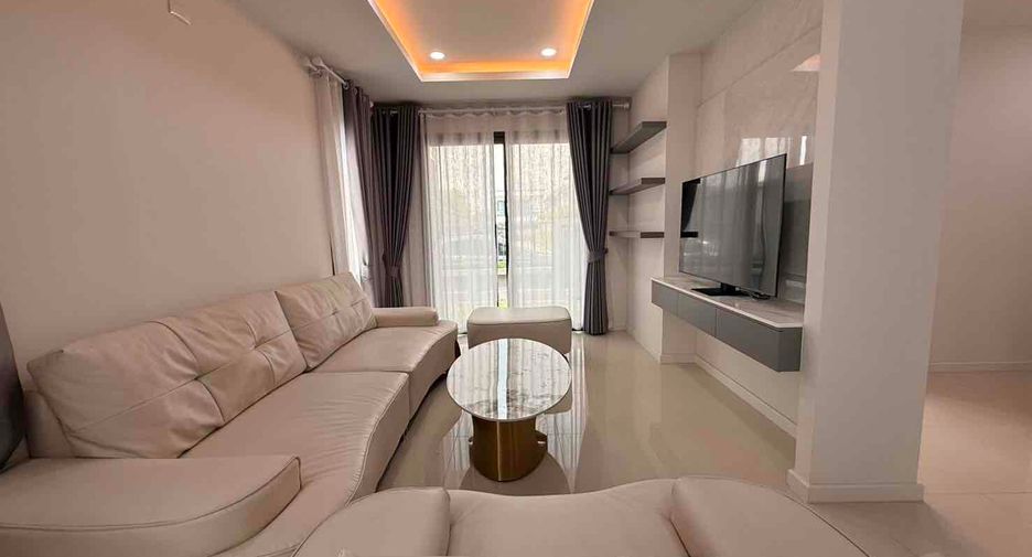 Haus zur Miete mit 3 Zimmer in Bang Lamung, Chonburi