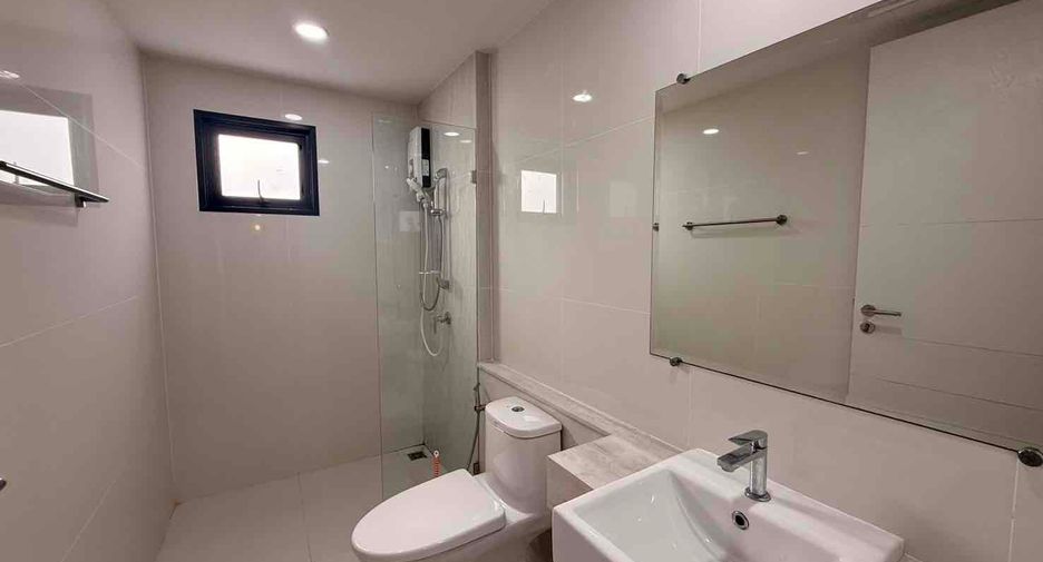 Haus zur Miete mit 3 Zimmer in Bang Lamung, Chonburi