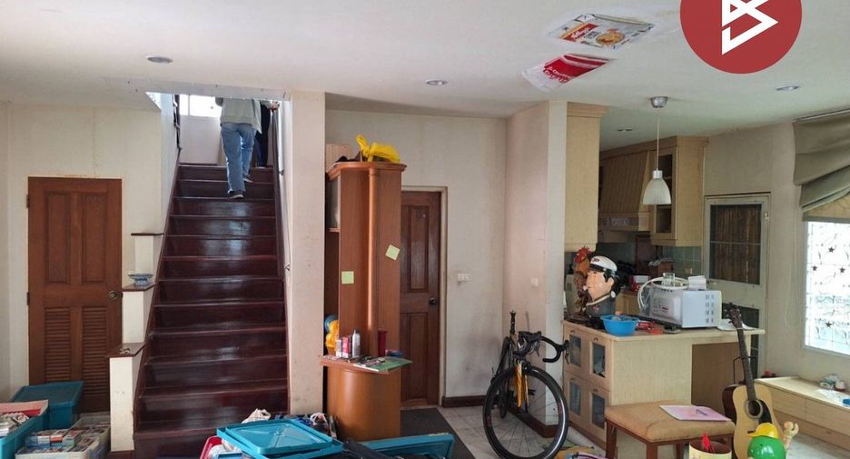 Casa en venta de 3 habitaciones en Bang Phli, Samut Prakan