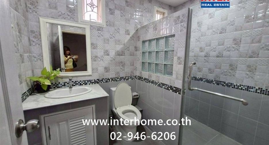 À vendre 3 chambres maison à Pak Kret, Nonthaburi
