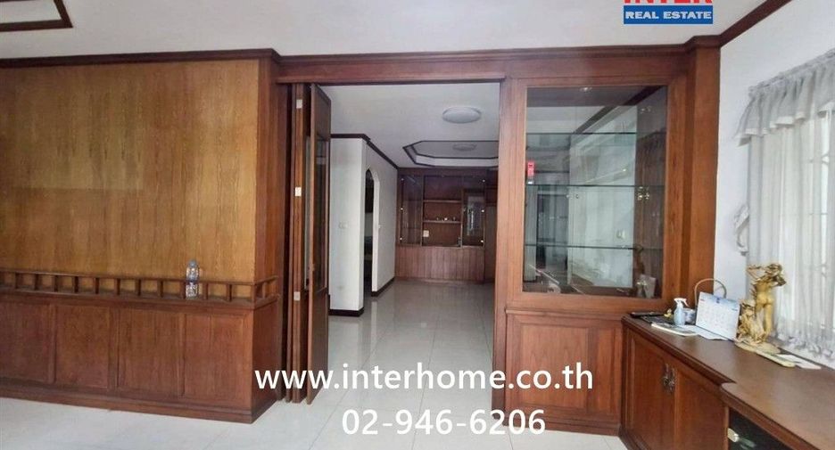 À vendre 3 chambres maison à Pak Kret, Nonthaburi