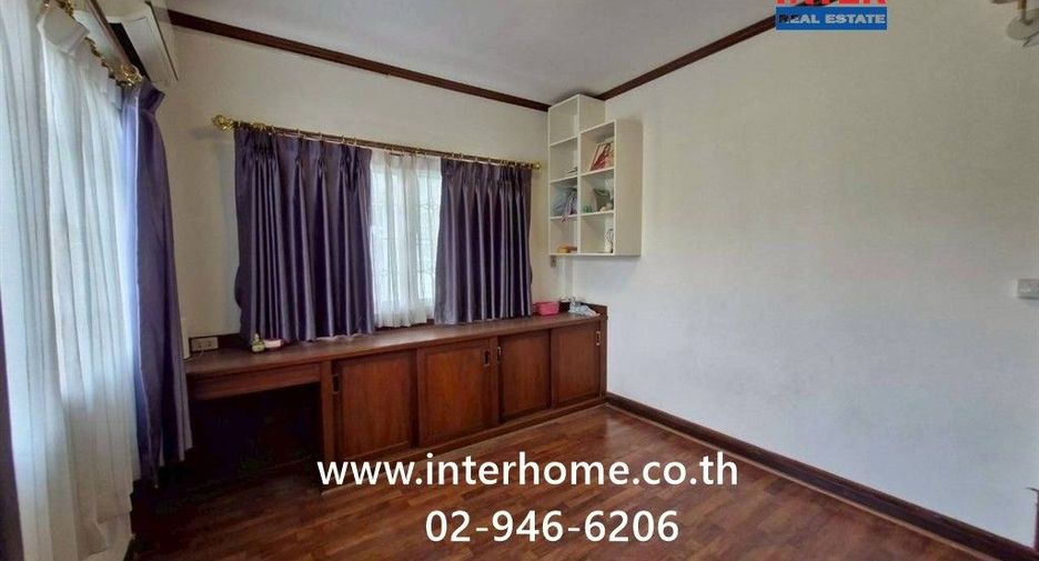 À vendre 3 chambres maison à Pak Kret, Nonthaburi