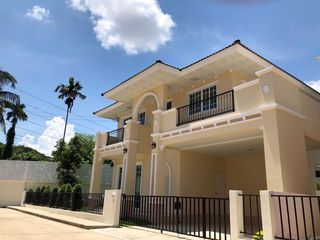 For Rent 4 Bedroom House In Saraphi, Chiang Mai