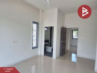 出售 4 卧室 独立屋 在 Mueang Pathum Thani, Pathum Thani