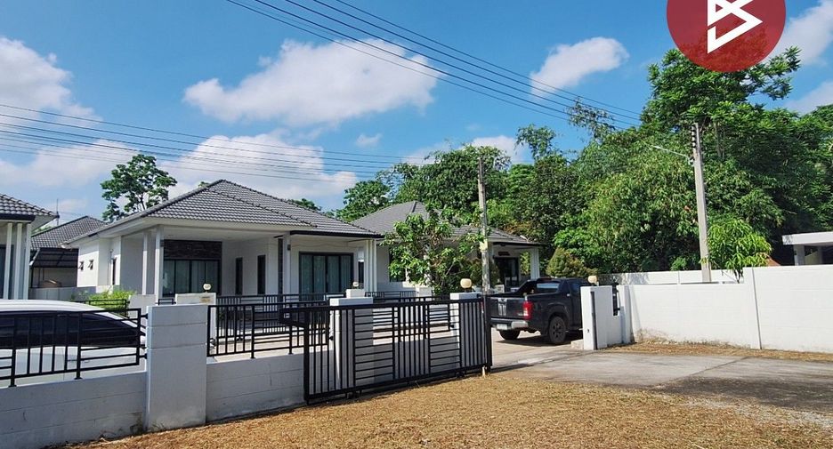 For sale 4 bedrooms house in Mueang Pathum Thani, Pathum Thani
